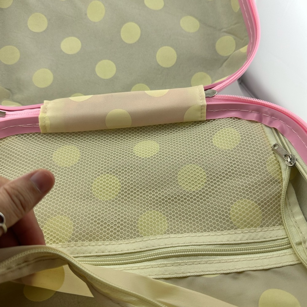 Hello Kitty Pink Hard Makeup Case - Picture 12 of 13